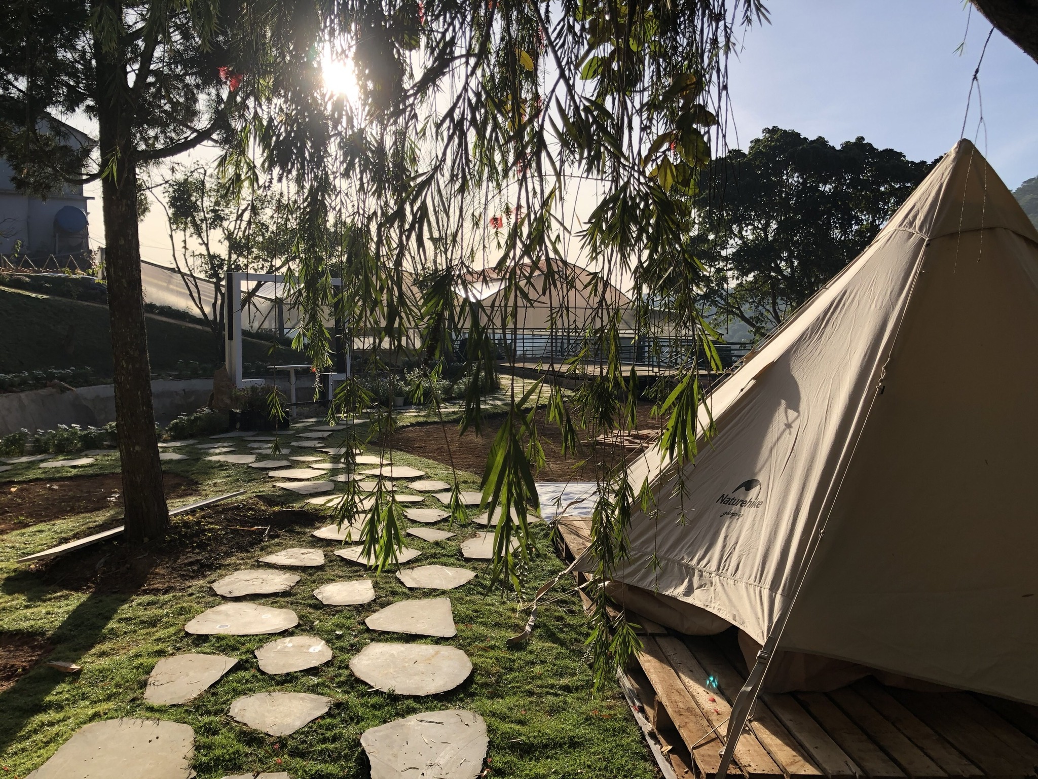 CAMPING & BBQ